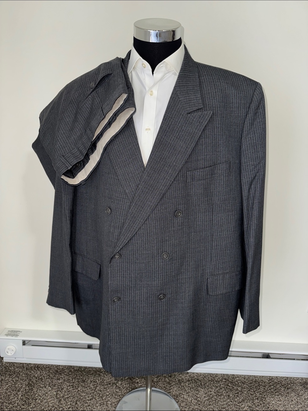 Jack Victor mens 52L grey blue pinstripe 100% wool double breast suit EUC